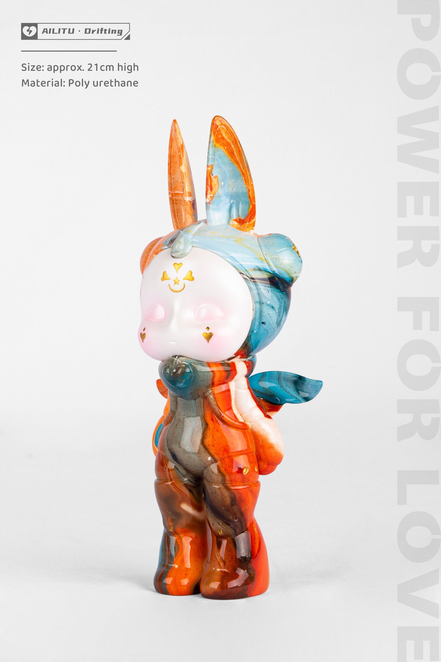 Art Designer Toy Figure/AILITU Galaxy - Blushing/Material Polyurethane/8.27'' (21 cm) X 3.54'' (9 cm) X 2.76'' (7 cm)